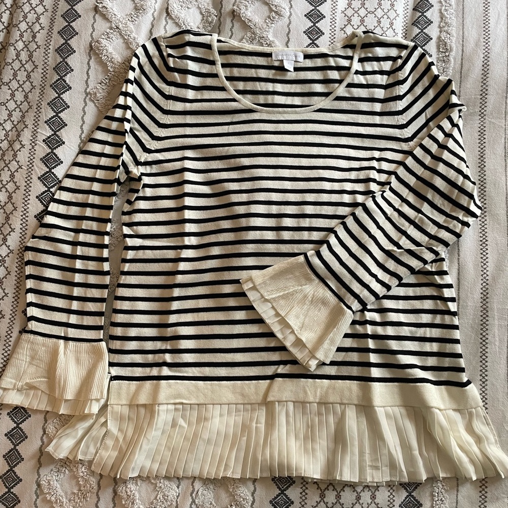 Unworn Charter Club Sweater with detail